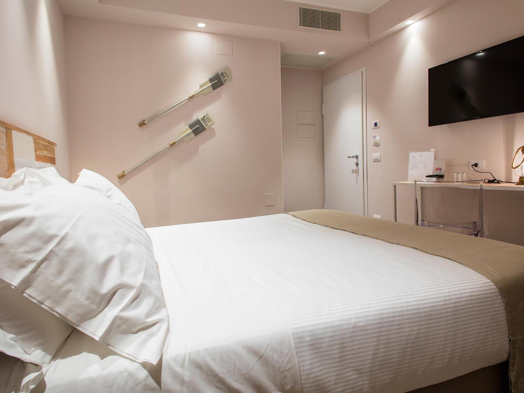 Mane Boutique Hotel روزيتو ديلي أبروتسي الغرفة الصورة